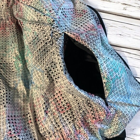 Fabletics Medusa Reversible Belted Puffer Jacket Black/Arctic Print Size XL NWT - Picture 10 of 12